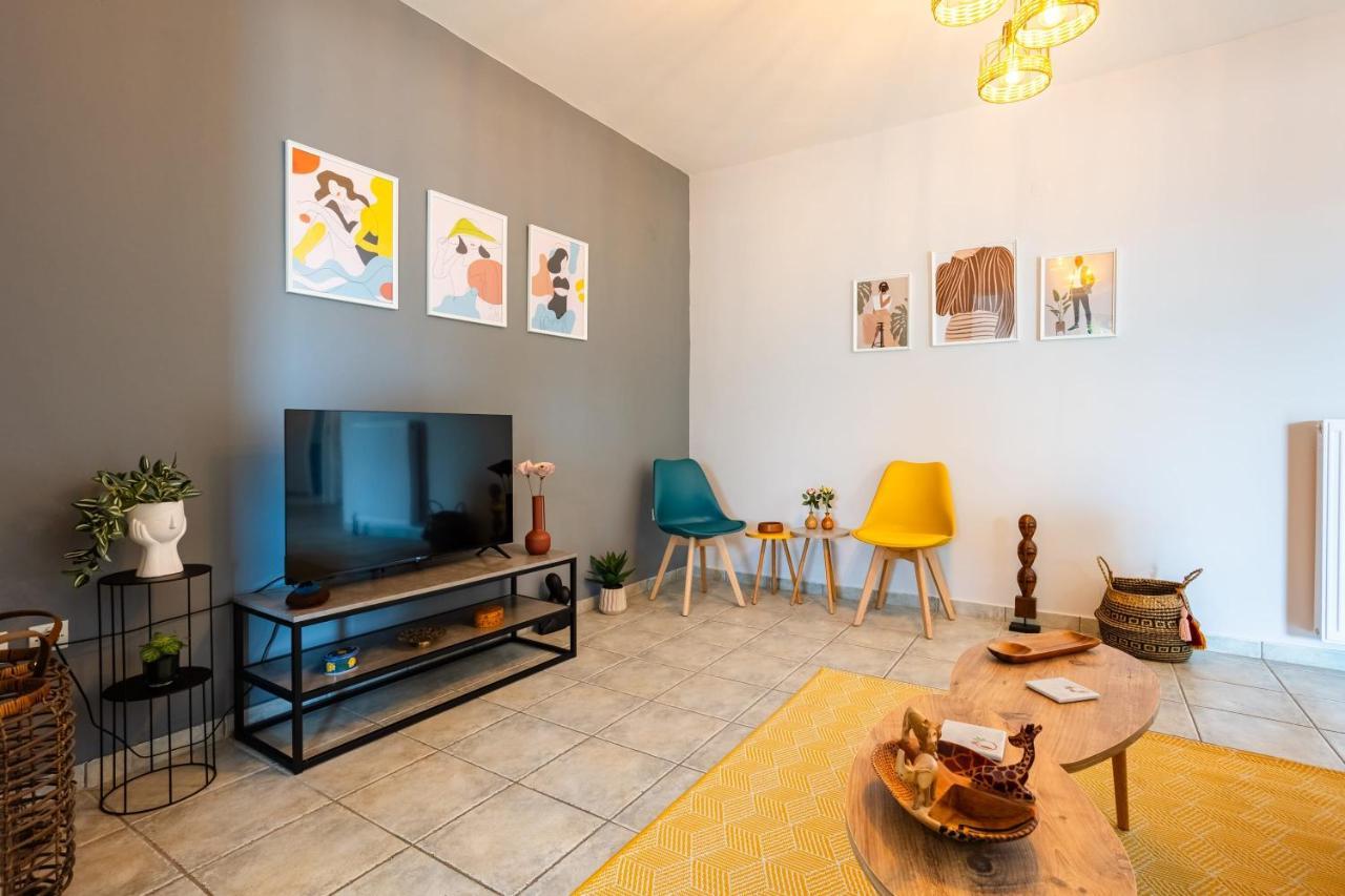 Jason City Escape - Cozy Urban Gem Kalamata Dış mekan fotoğraf