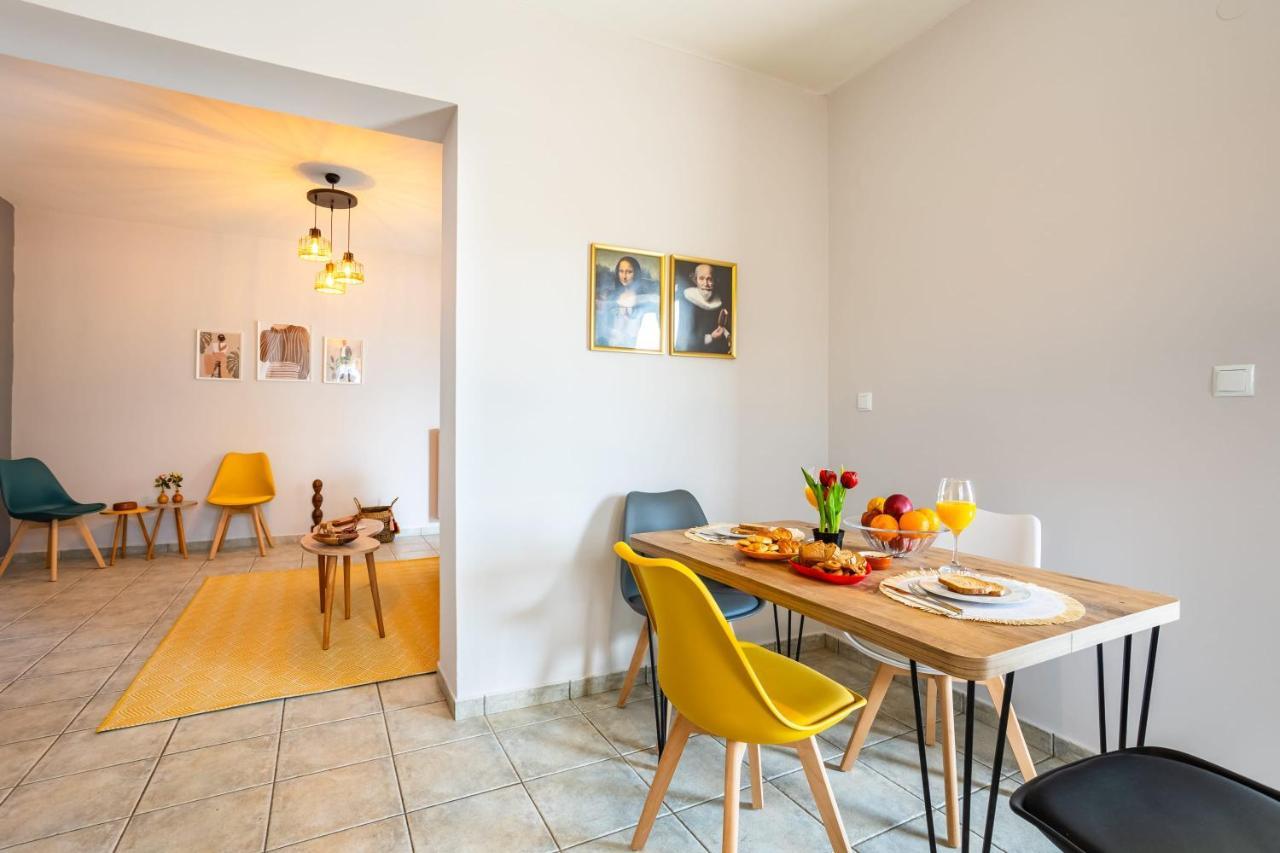Jason City Escape - Cozy Urban Gem Kalamata Dış mekan fotoğraf
