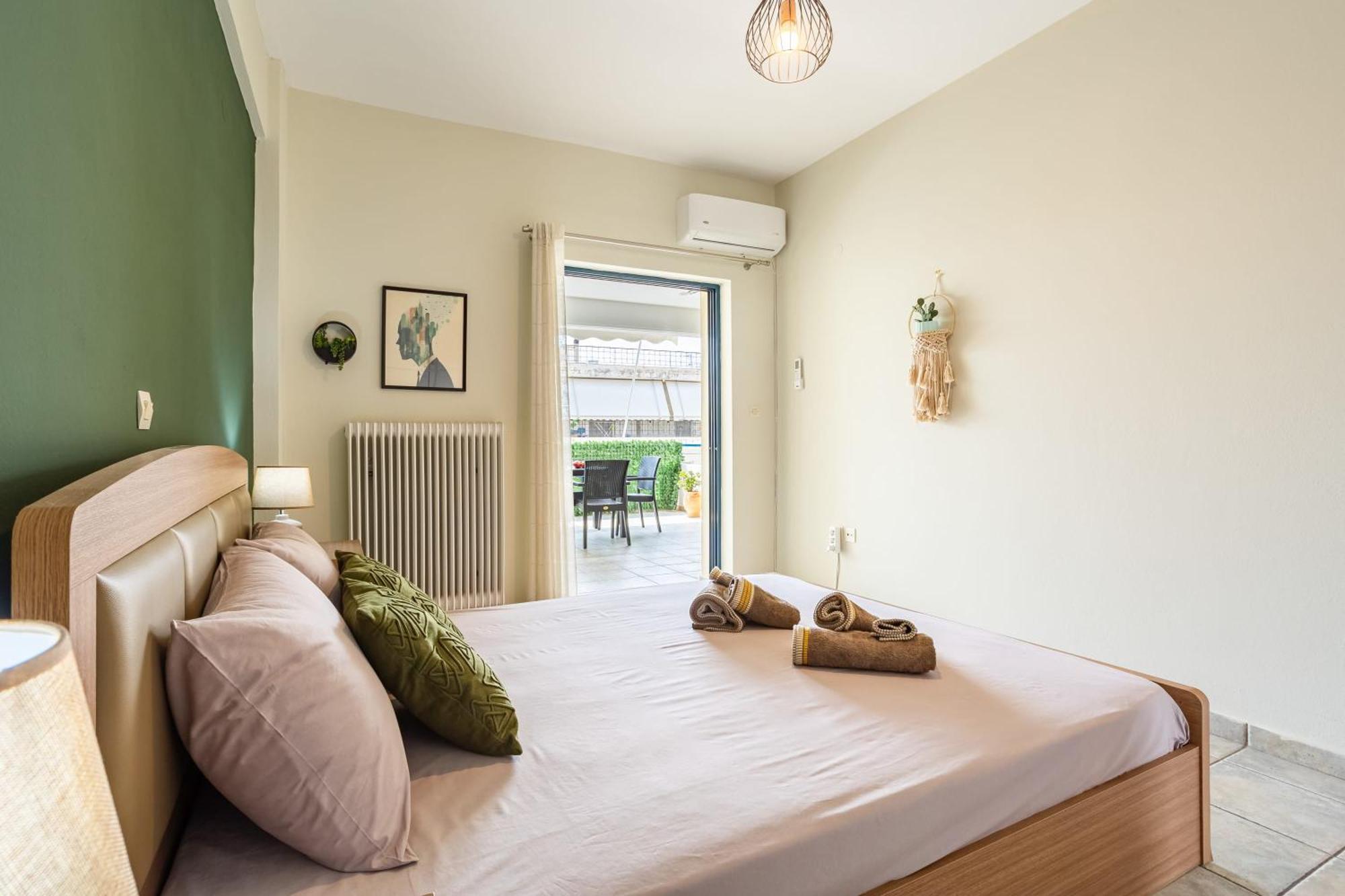 Jason City Escape - Cozy Urban Gem Kalamata Dış mekan fotoğraf