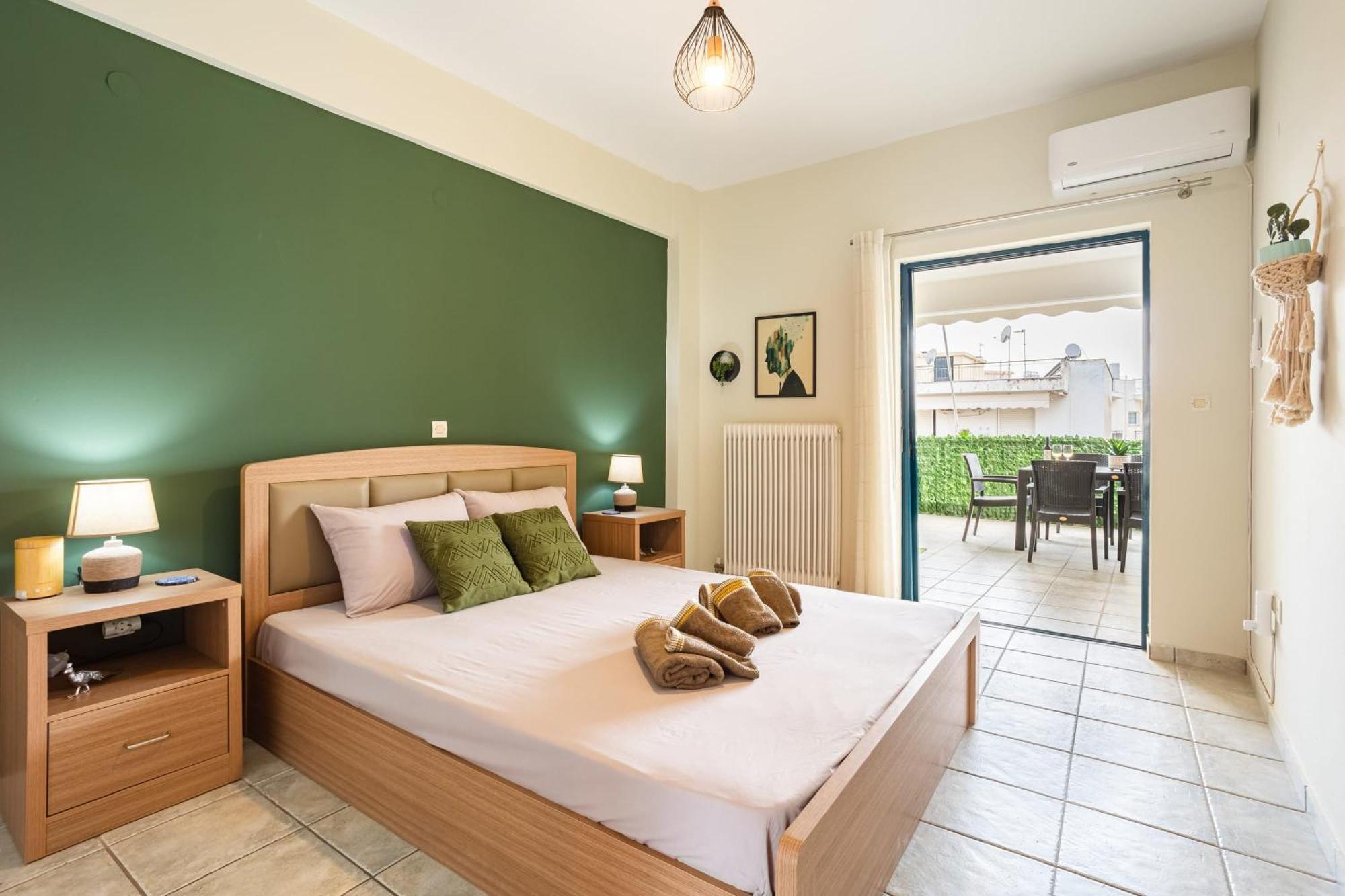 Jason City Escape - Cozy Urban Gem Kalamata Dış mekan fotoğraf